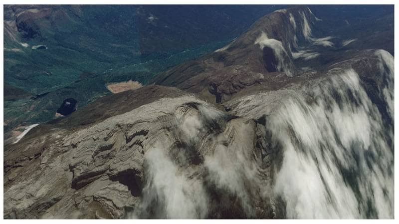 gunung puncak mandala