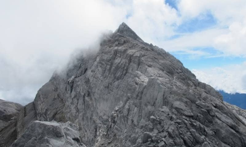 gunung puncak trikora