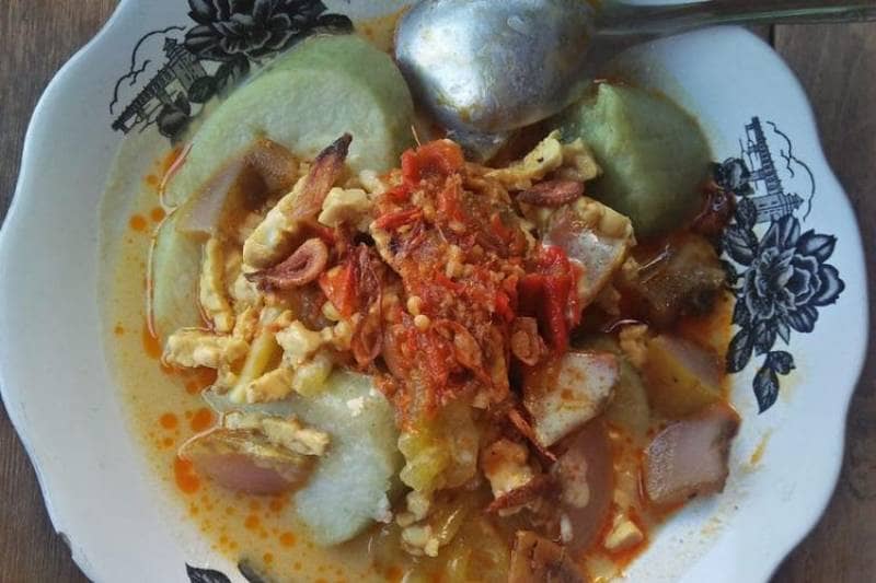 lontong lemprak