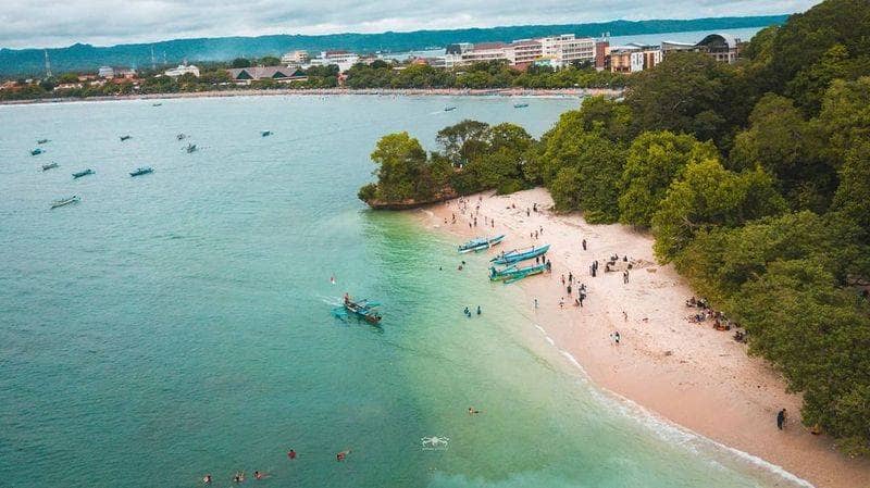 pantai pasir putih pangandaran