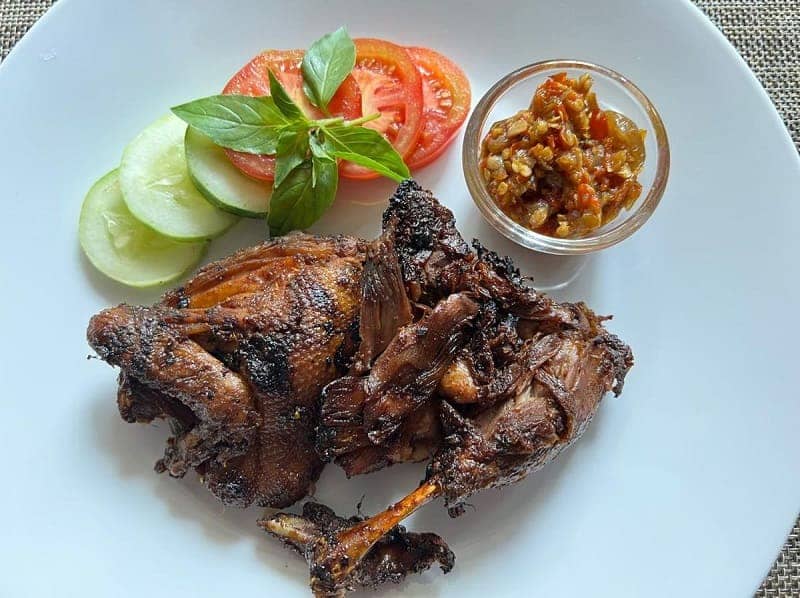 Bebek bakar kremes