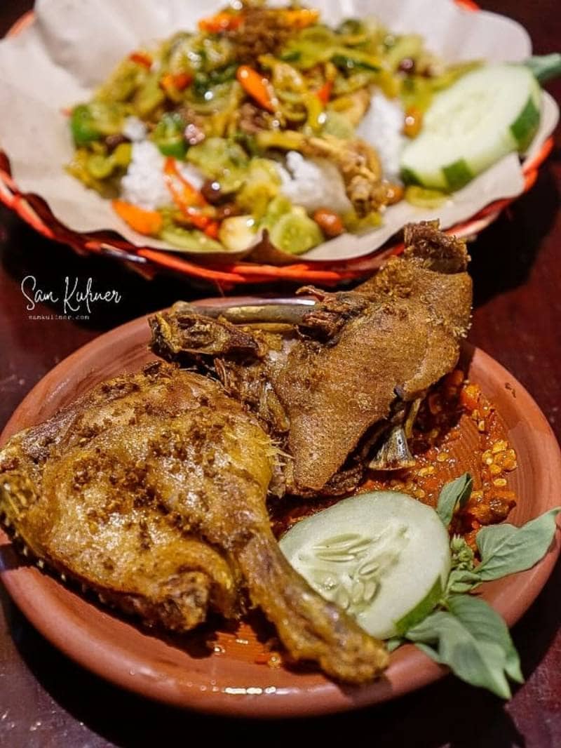 bebek muda sambal korek