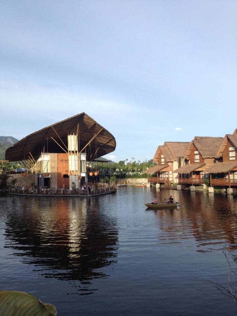 teripta floating restaurant