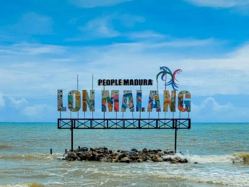 Pantai Lon Malang