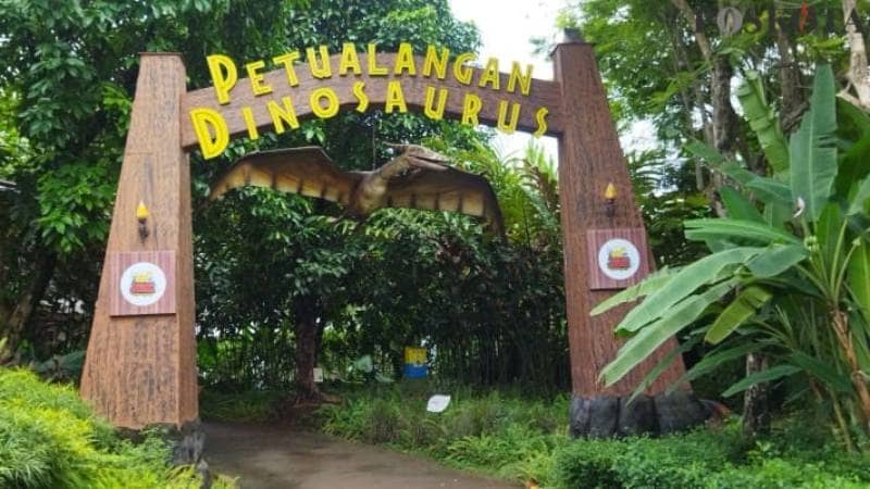 Taman Dinosaurus di Indonesia