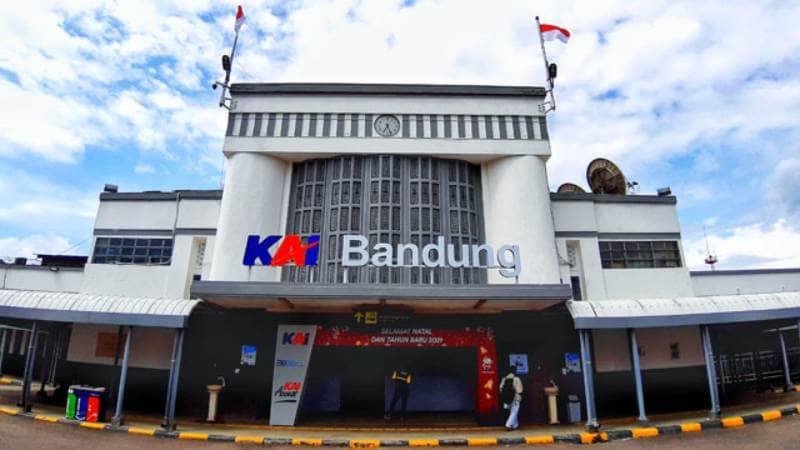 stasiun bandung