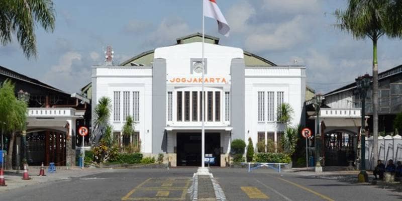 stasiun tugu yogyakarta