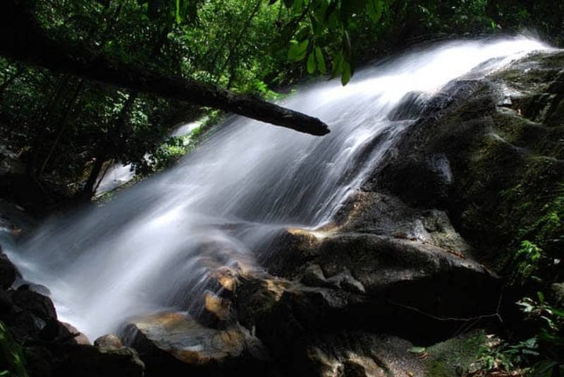 air terjun komanwel