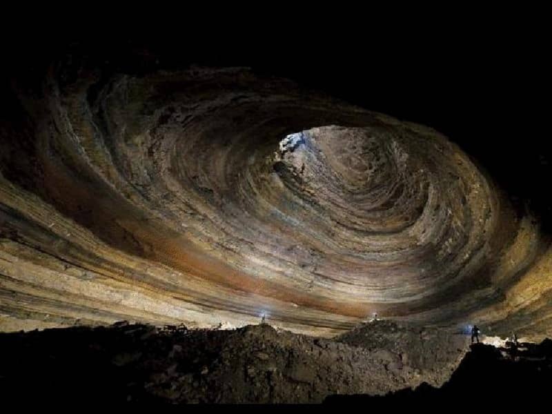 krubera gua tersembunyi paling indah di dunia