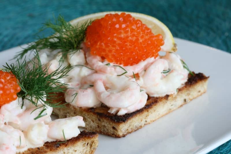 toast skagen makanan swedia