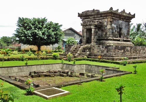 candi badut