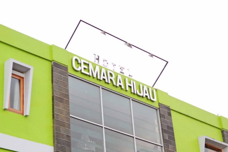 hotel cemara hijau