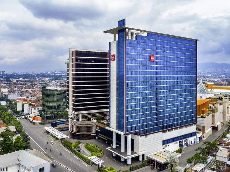 ibis bandung trans studio hotel