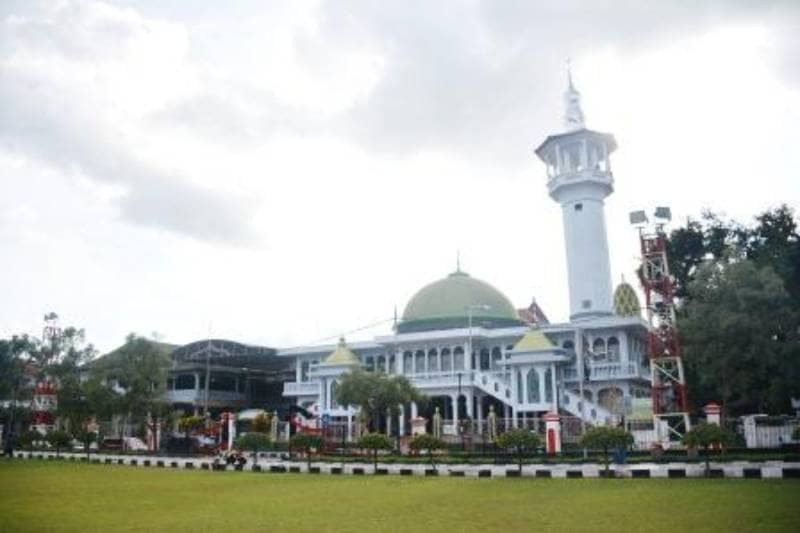 masjid agung kota blitar