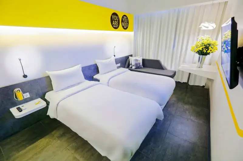 yello hotel di bandung