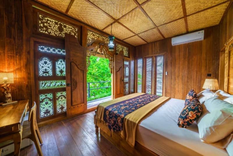 Hotel Turis Mutiara Hitam di Bali
