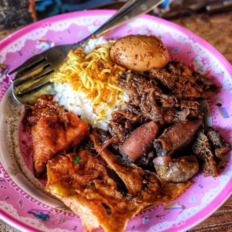 nasi dengan cumi