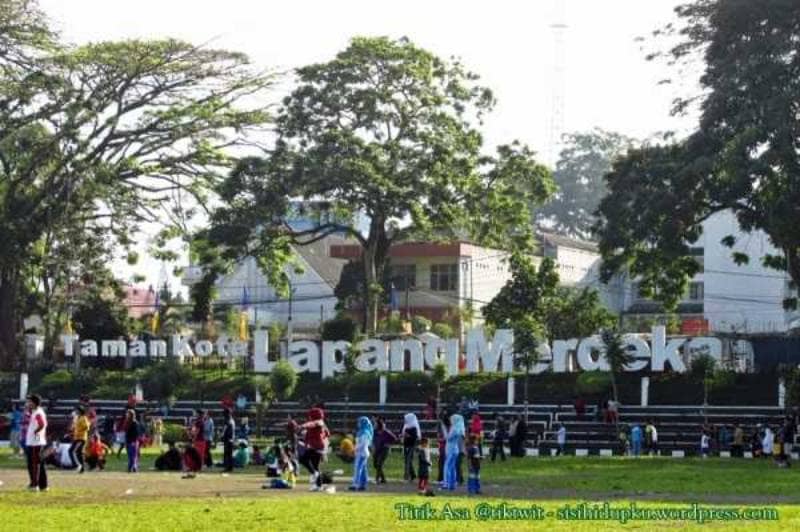 taman kota lapang merdeka