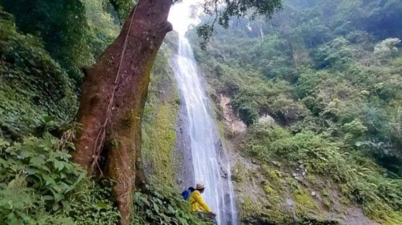 curug cimanintin