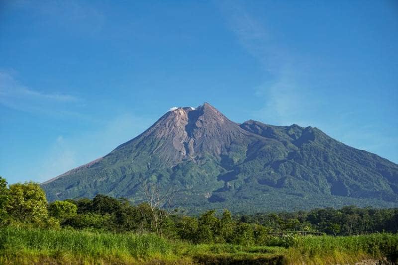 gunung merapi