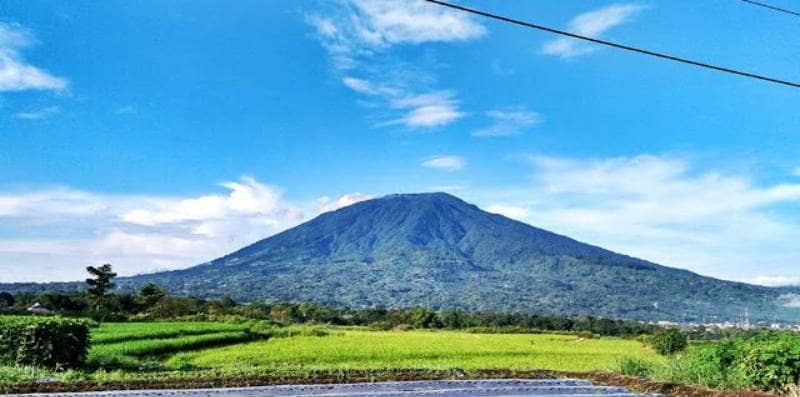 gunung singgalang