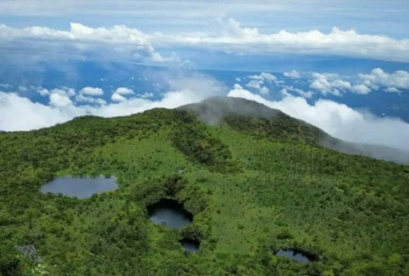 gunung talamau