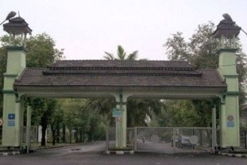 kampus usu pintu 4