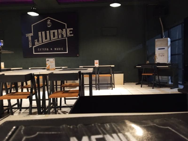 tjuone eatery and music