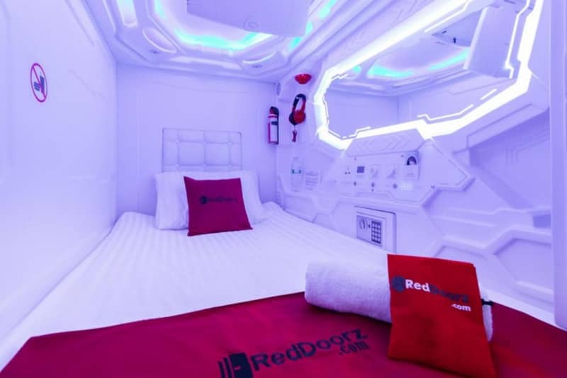 reddoorz hostel capsule inn